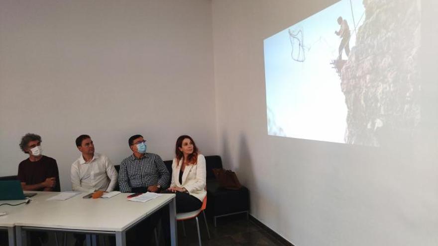 Un momento de la presentación de «Nits de tinta» en Moraira. | A. P. F.
