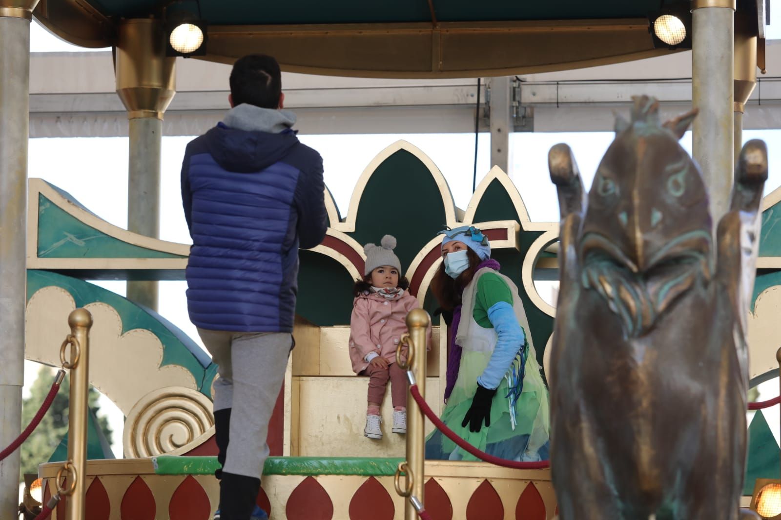 La Navidad se vive en la plaza del Pilar