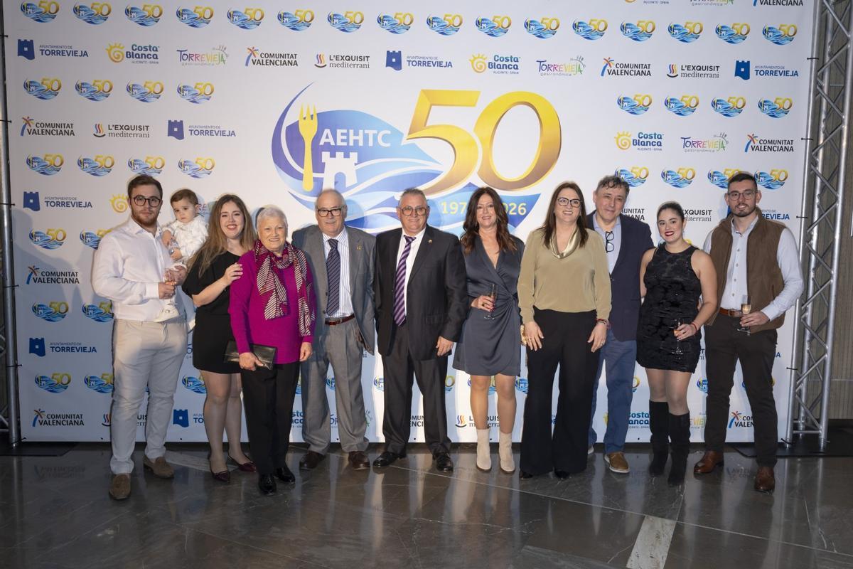 Una gran noche para la hostelería de Torrevieja para celebrar el 50 aniversario de su asociación