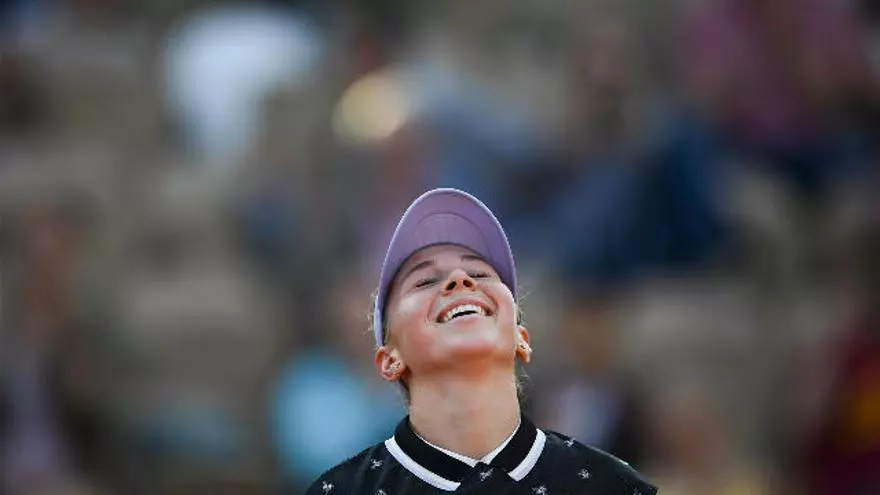 Anisimova despierta a Bolsova