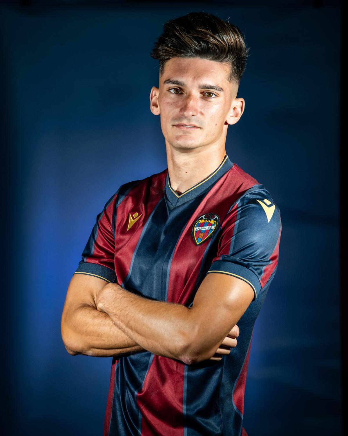 La nueva equipación del Levante UD para la temporada 22/23