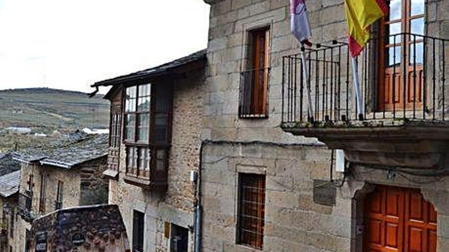 Vista exterior del Juzgado de Puebla de Sanabria.