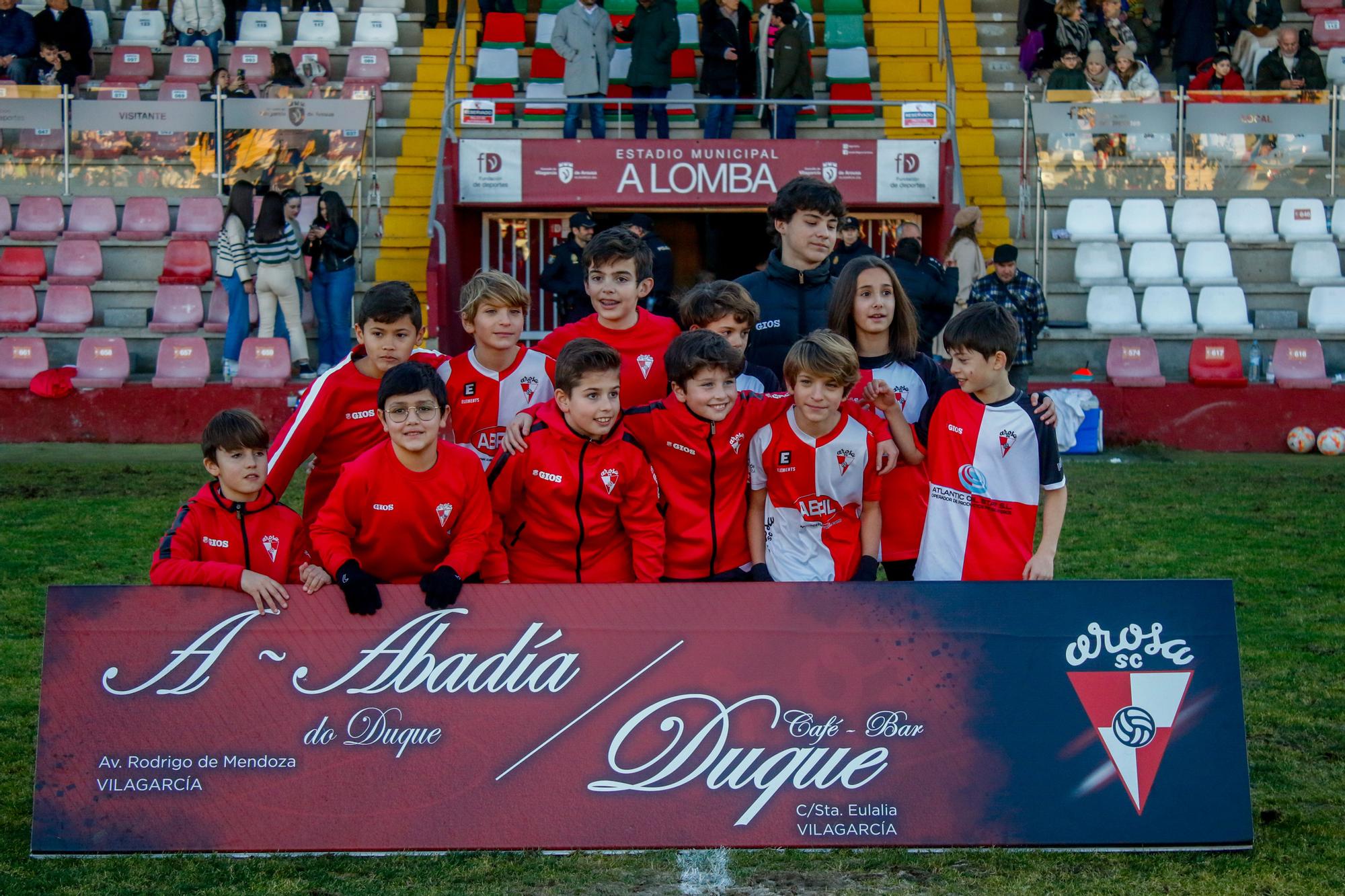 Las mejores imágenes del Arosa-Fabril con las gradas de A Lomba a rebosar