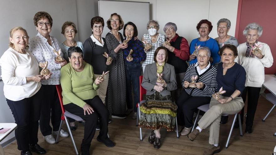 &quot;Enrédate&quot;, la red social de que lucha contra la soledad de los mayores asturianos