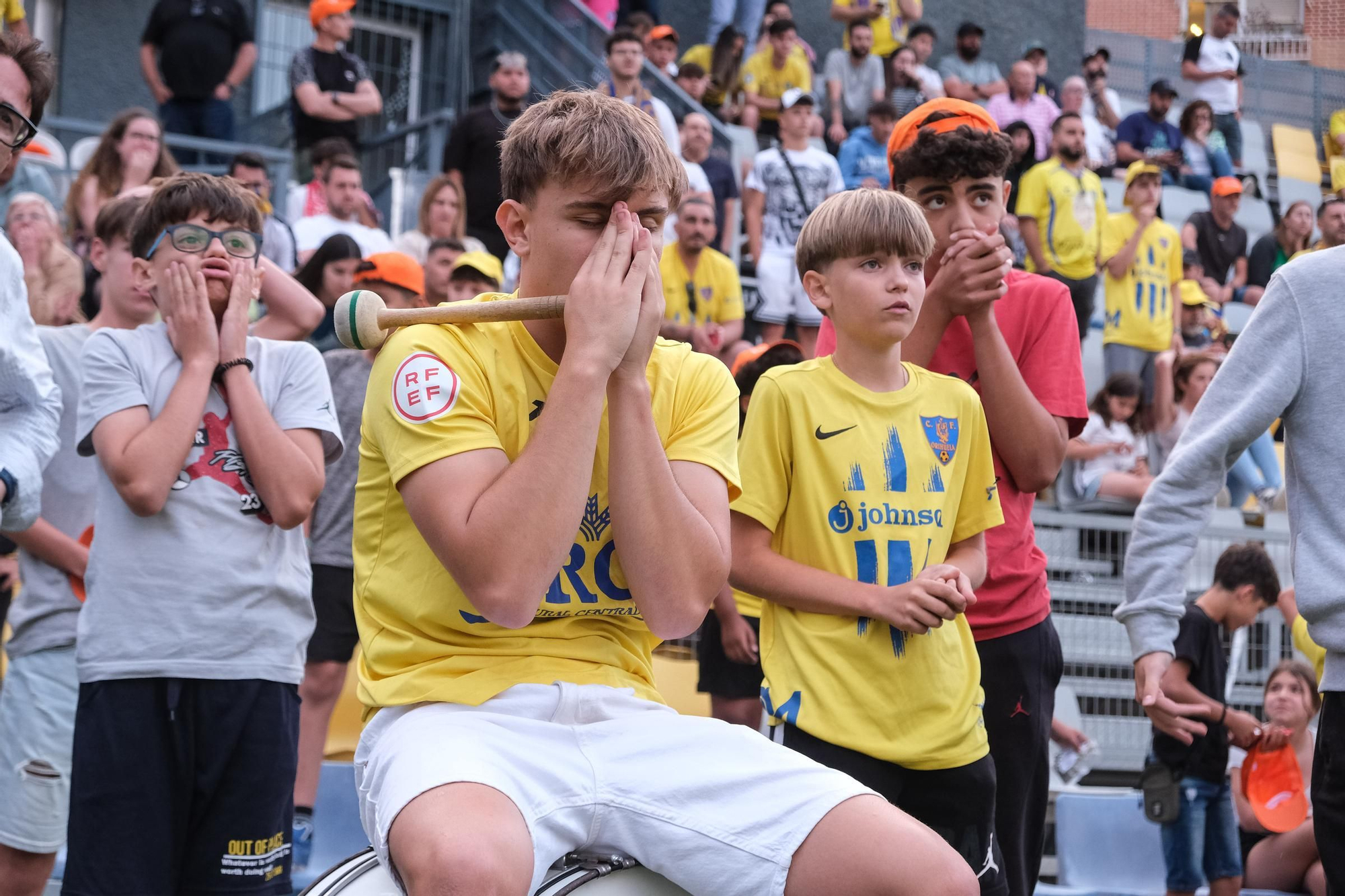 Así se ha vivido el Barakaldo - Orihuela en el estadio de Los Arcos