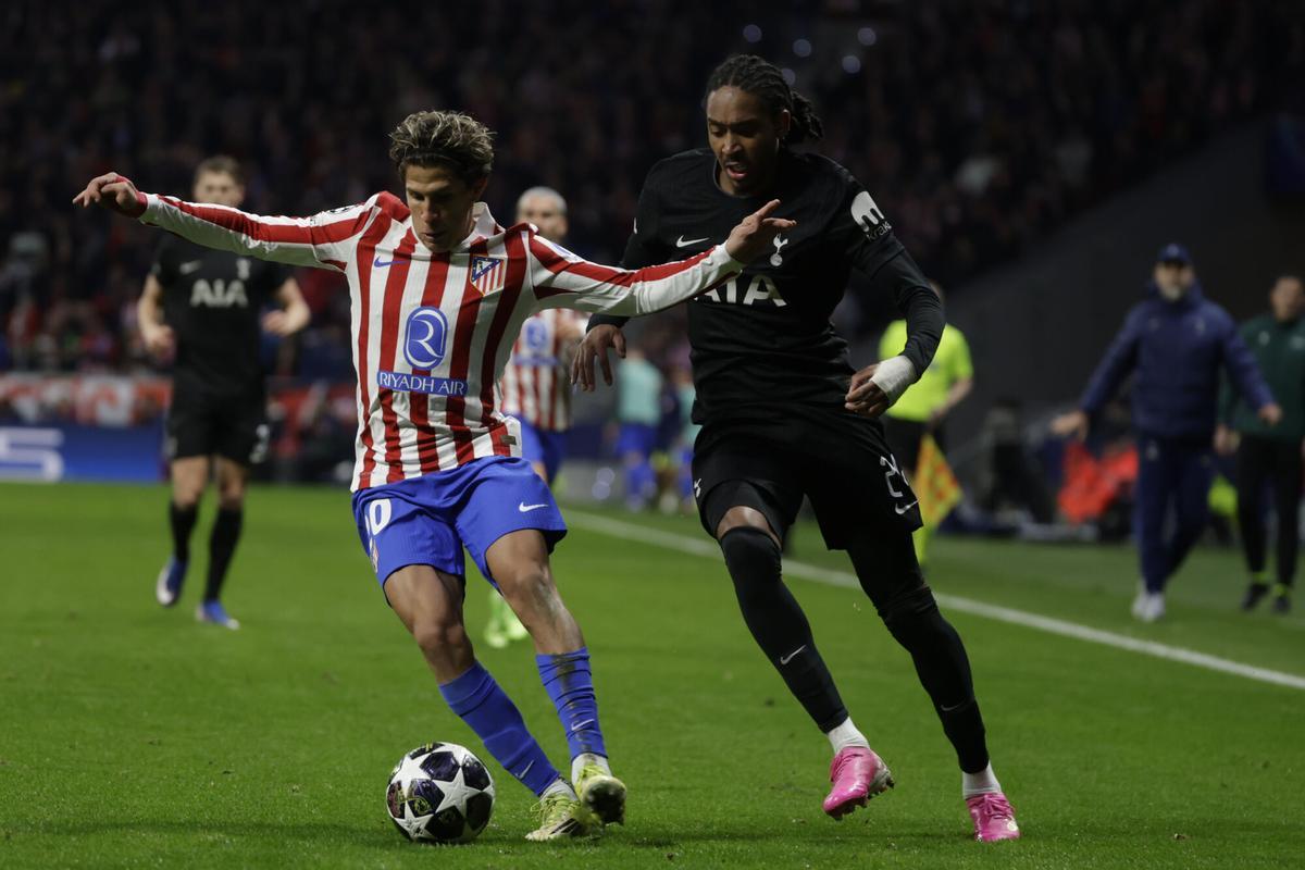 El Atlético de Madrid vence en la ida de los octavos de final de la Champions.