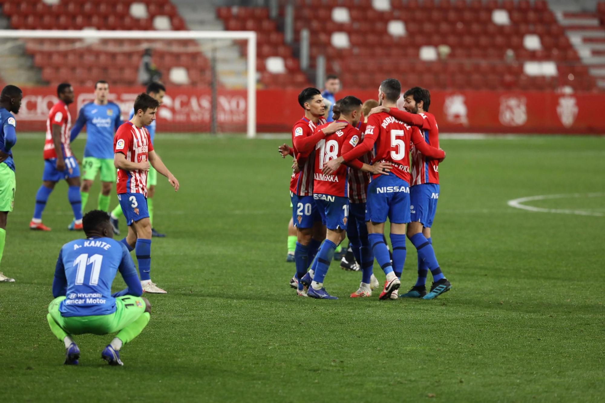 El Sporting-Fuenlabrada, en imágenes