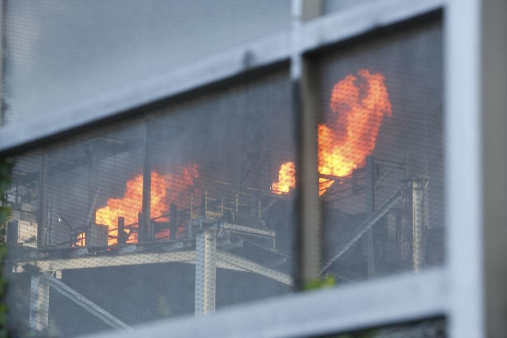 Incendio en la fábrica de coque de Avilés