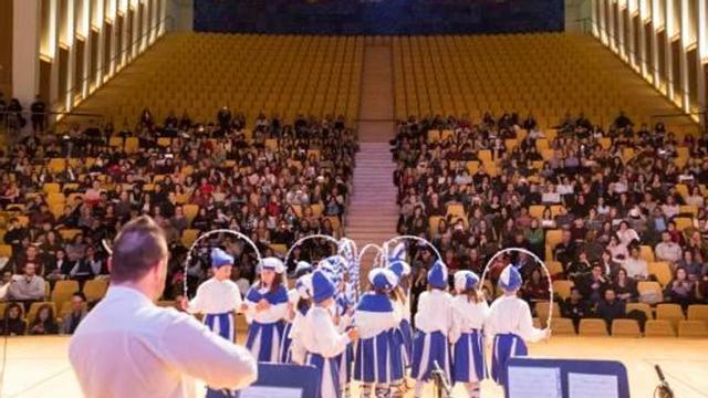 Educación reunió ayer a los auxiliares de inglés contratados para darles la bienvenida.