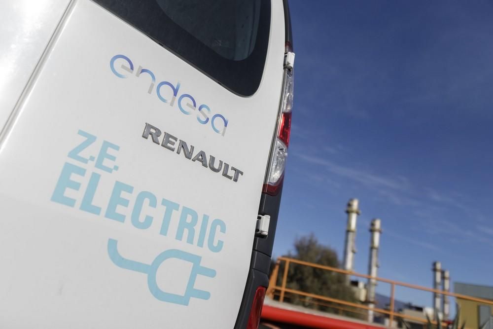 Endesa incorpora vehículos eléctricos para desplazamientos en las centrales de Canarias