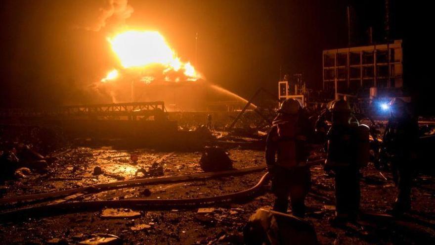 China: Aumentó a 44 la cifra de muertos por la explosión en planta química