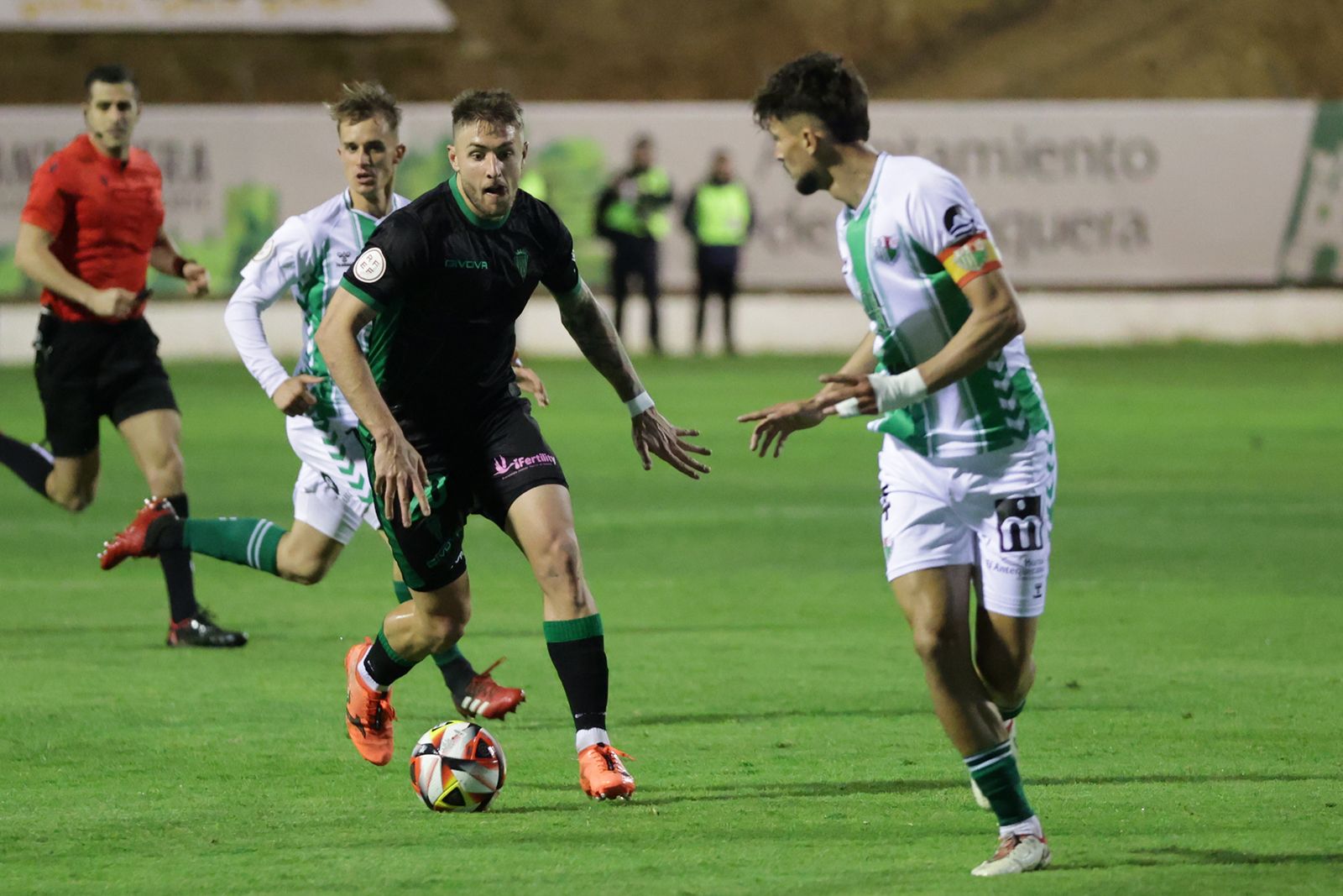 Antequera-Córdoba CF: las imágenes del partido en El Maulí