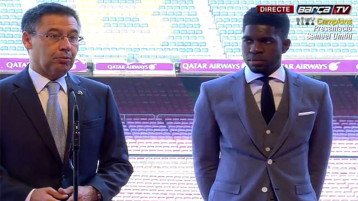 Bartomeu y Umtiti, durante el acto de presentación del jugador