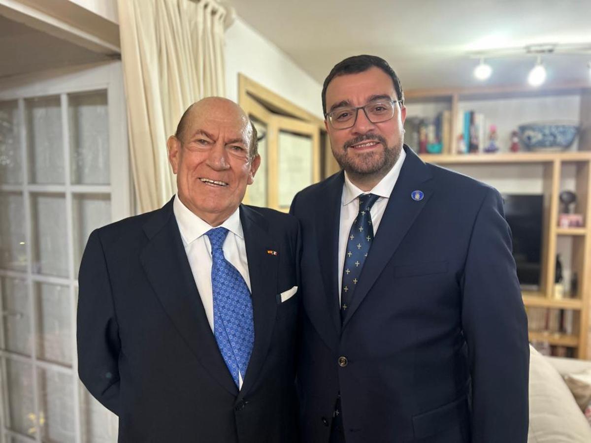 Antonio Suárez y Adrián Barbón