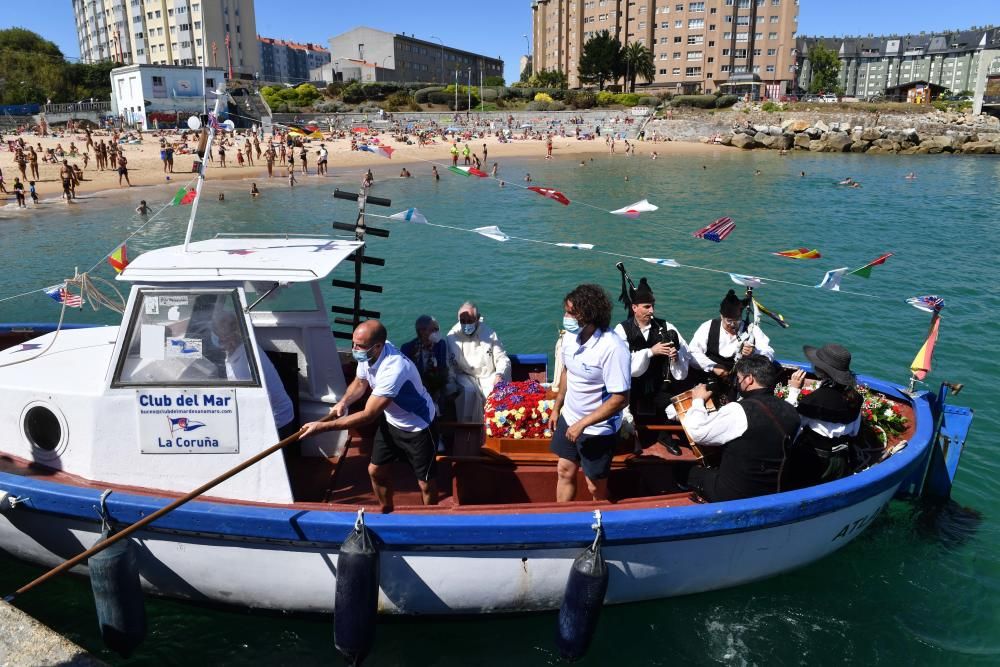 Procesión de la virgen del Carmen del Club del Mar de San Amaro