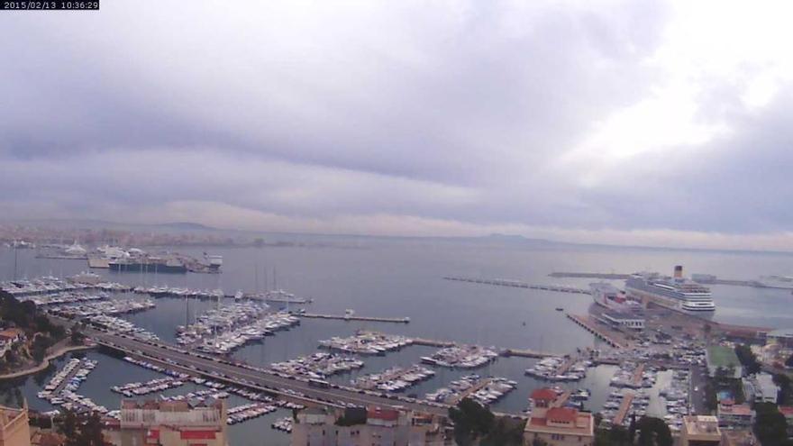 Viele Wolken: Die Bucht von Palma, aufgenommen mit unserer Webcam.