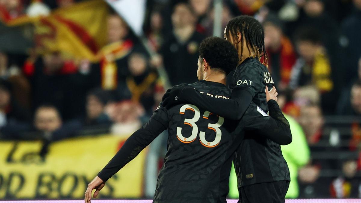 Bradley Barcola, celebrando su gol ante el Lens