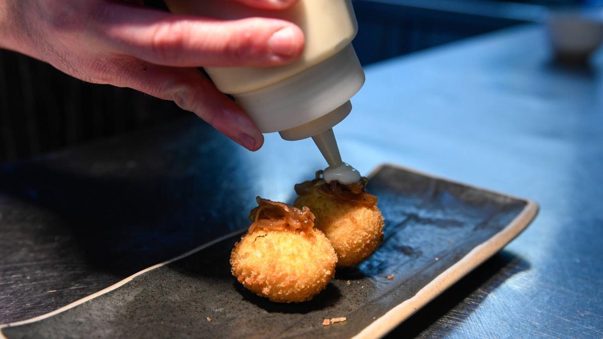 Zamora. Restaurante Cuzeo, cocinero Adrián Asensio. Día internacional de la croqueta