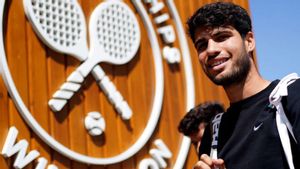 Carlos Alcaraz, ahir davant l’All England Club de Wimbledon. | BEN WHITLEY / DPA