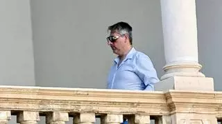 Carlos García Roldán vivía escondido en el hueco de la casa de su madre en Cataluña