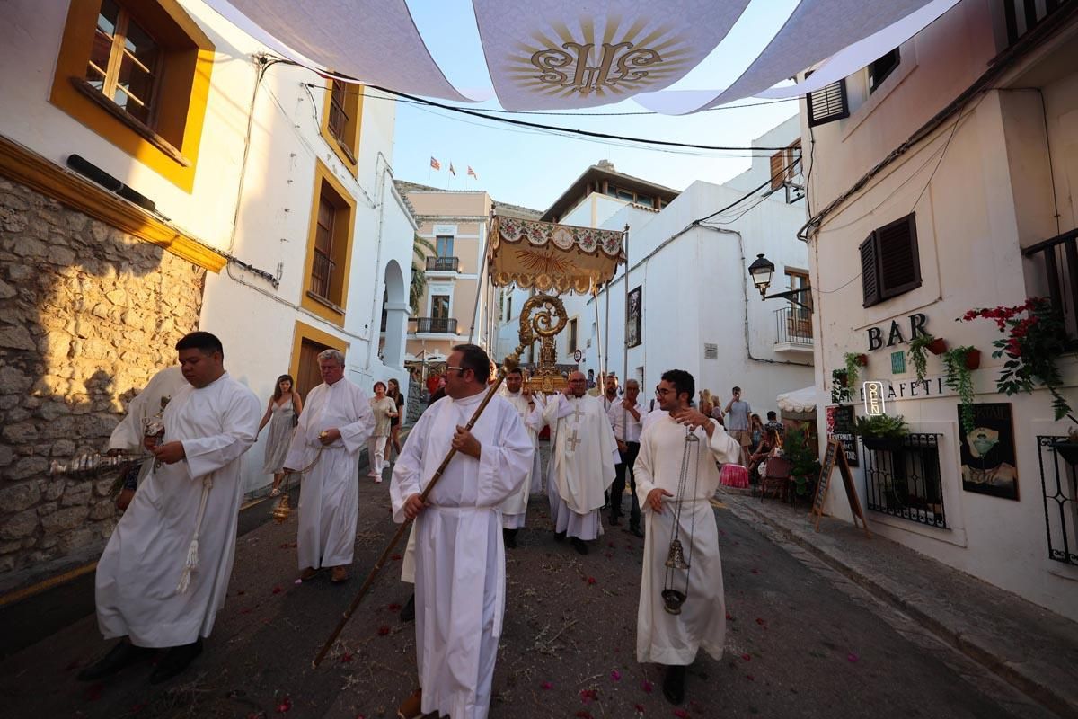 Todas las imágenes del Corpus Christi en Ibiza
