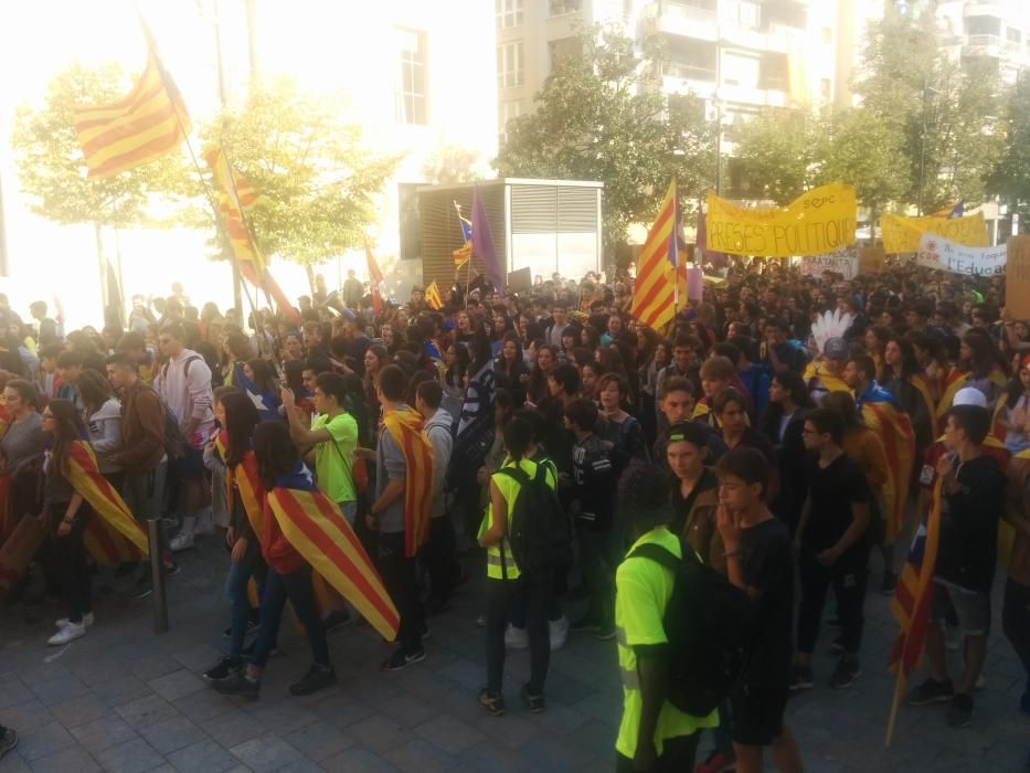 Els estudiants gironins surten al carrer contra l'aplicació de l'article 155