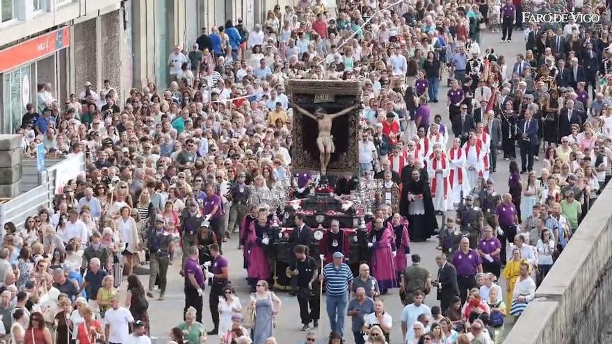 Entrega total al Cristo de la Victoria, protector de los vigueses