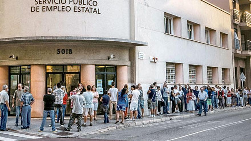 El paro baja en 27.200 personas en Baleares en el segundo trimestre