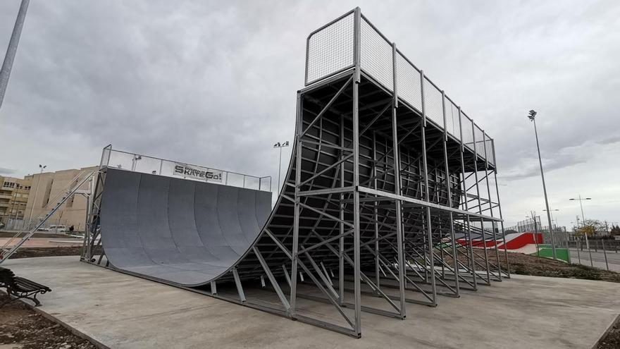 Novelda inaugura uno de los skateparks más grandes y modernos de España