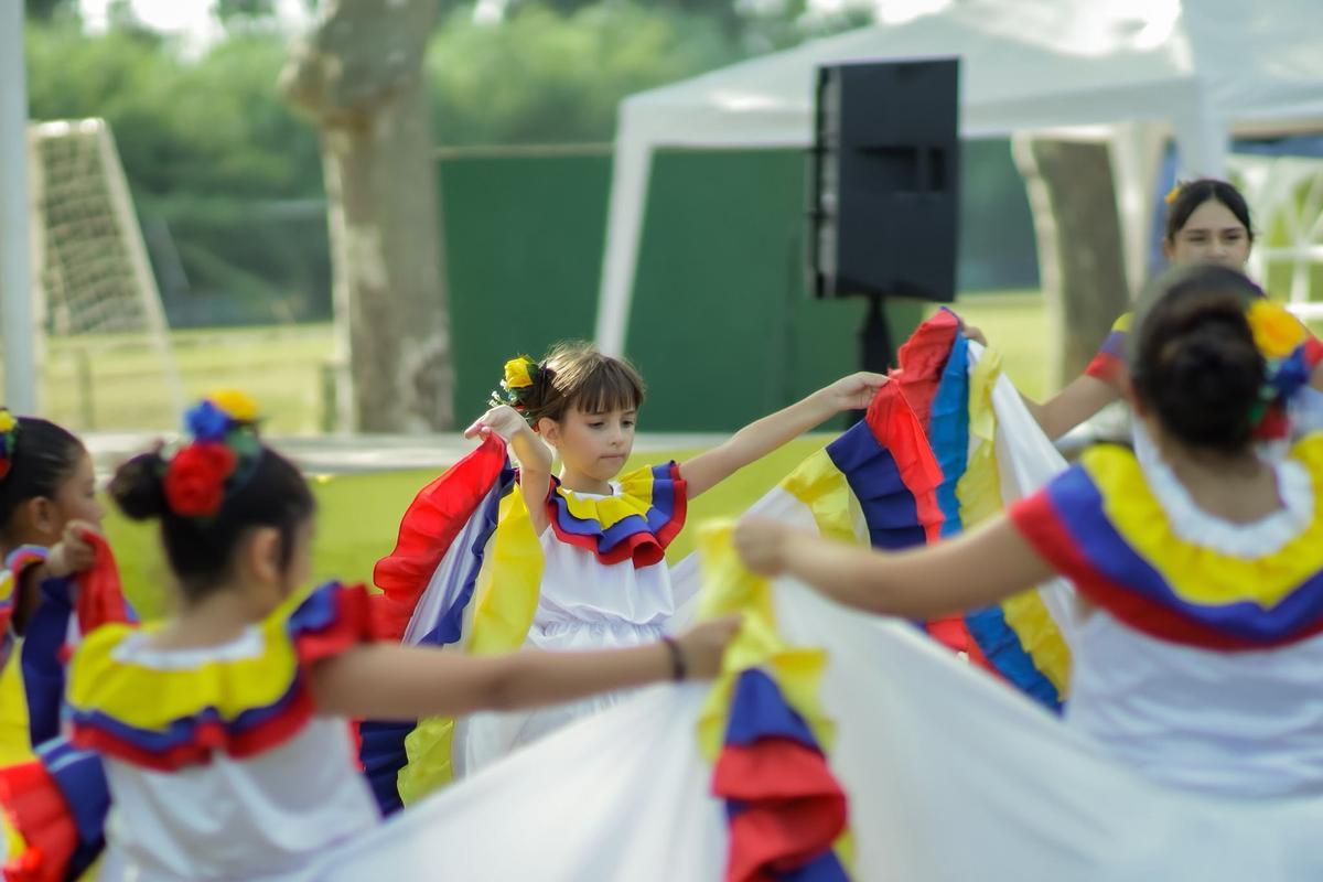 Danses tradicionals per amenitzar la festa.