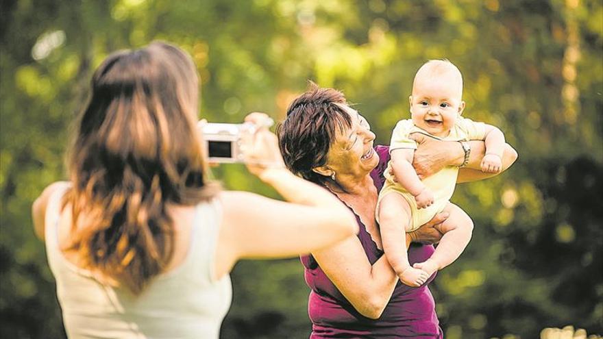 Las abuelas son imprescindibles en la evolución humana