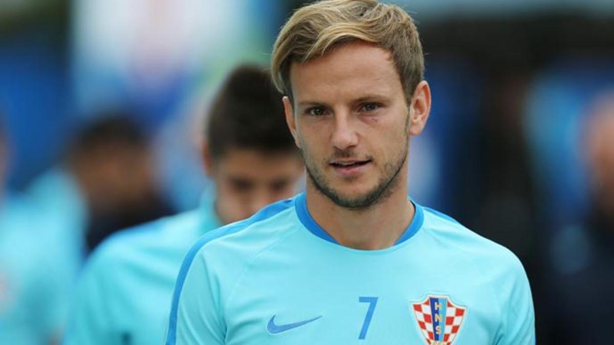 Rakitic habla de sus compañeros del Barça