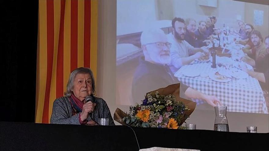 VÍDEO | Emotiu homenatge del poble de Pontós a l'arqueòloga Enriqueta Pons