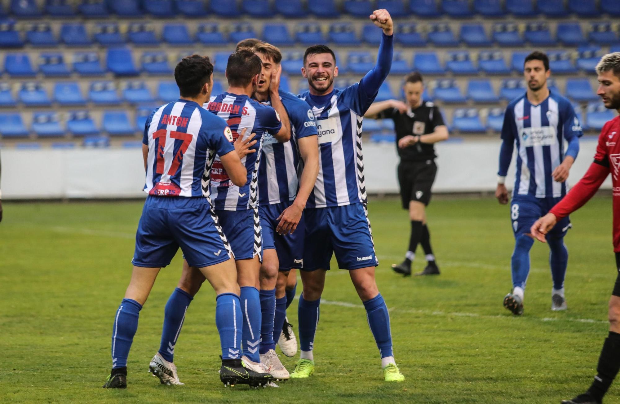 El Alcoyano se lleva los tres puntos ante La Nucía