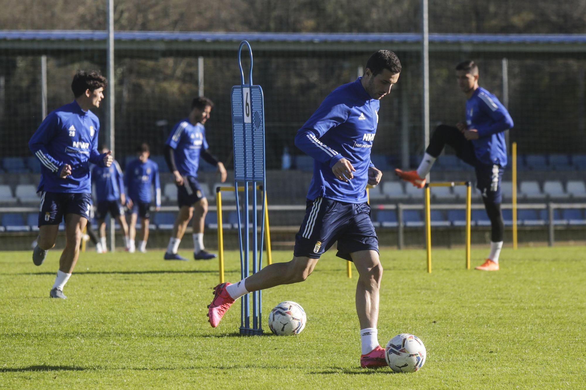 El último entrenamiento del Oviedo antes de recibir al Fuenlabrada