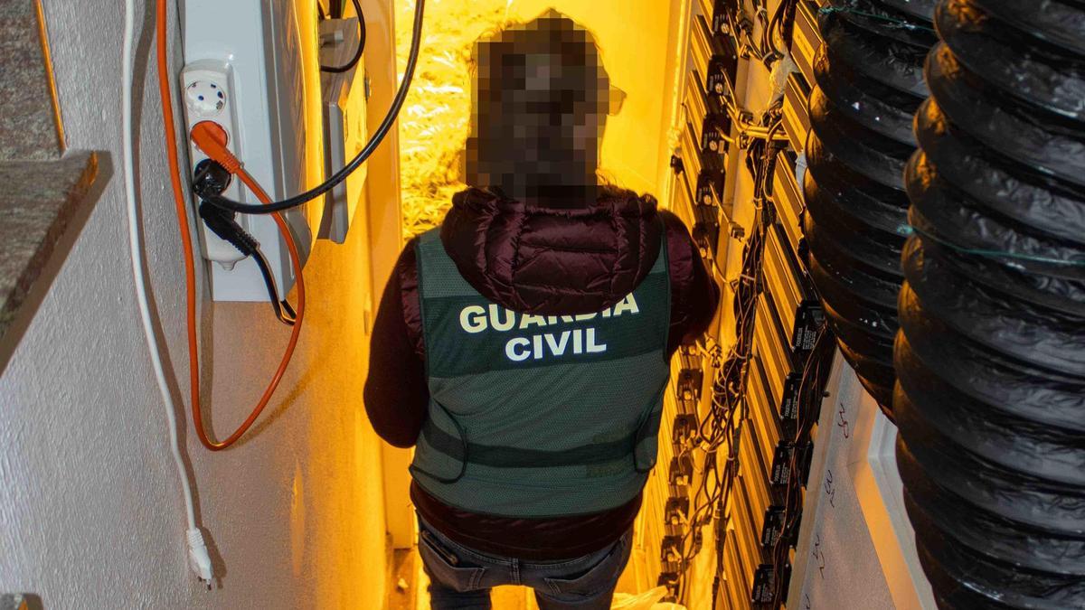 Imagen de la operación de la Guardia Civil
