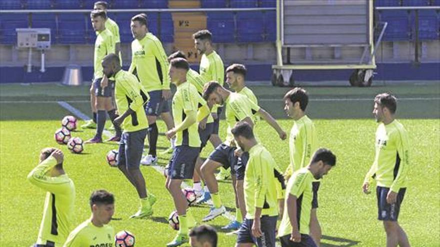 El Villarreal, con 8 bajas pero con ‘equipo’ en Mendizorroza