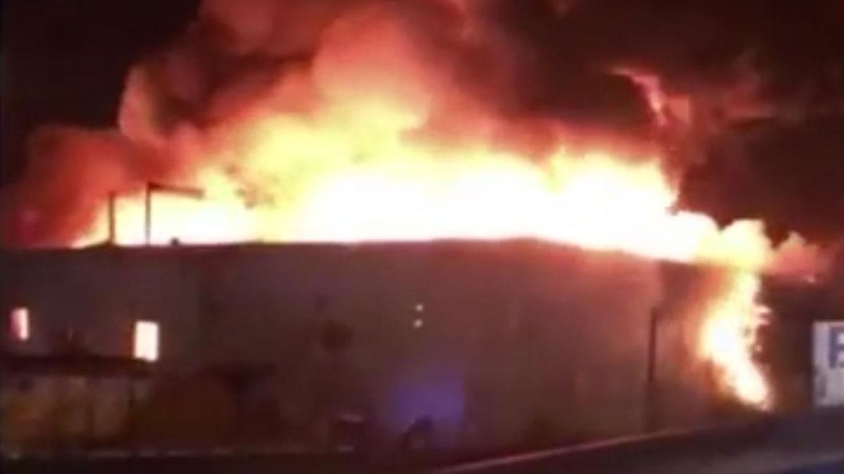 Un incendio destruye la planta de reciclaje de Granollers