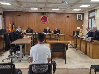 Acepta dos años de cárcel por violar a una joven en el asiento trasero de un coche en Magaluf