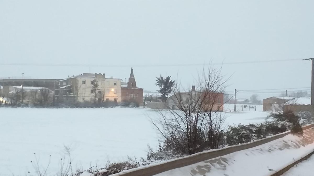 Fuentesaúco, cubierto por la nieve.