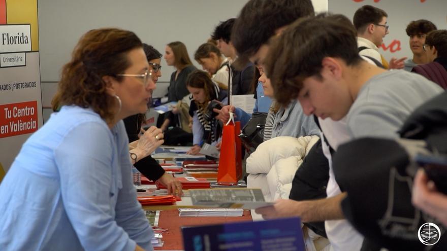 Alumnos de San Cayetano conocen la oferta de 32 universidades españolas
