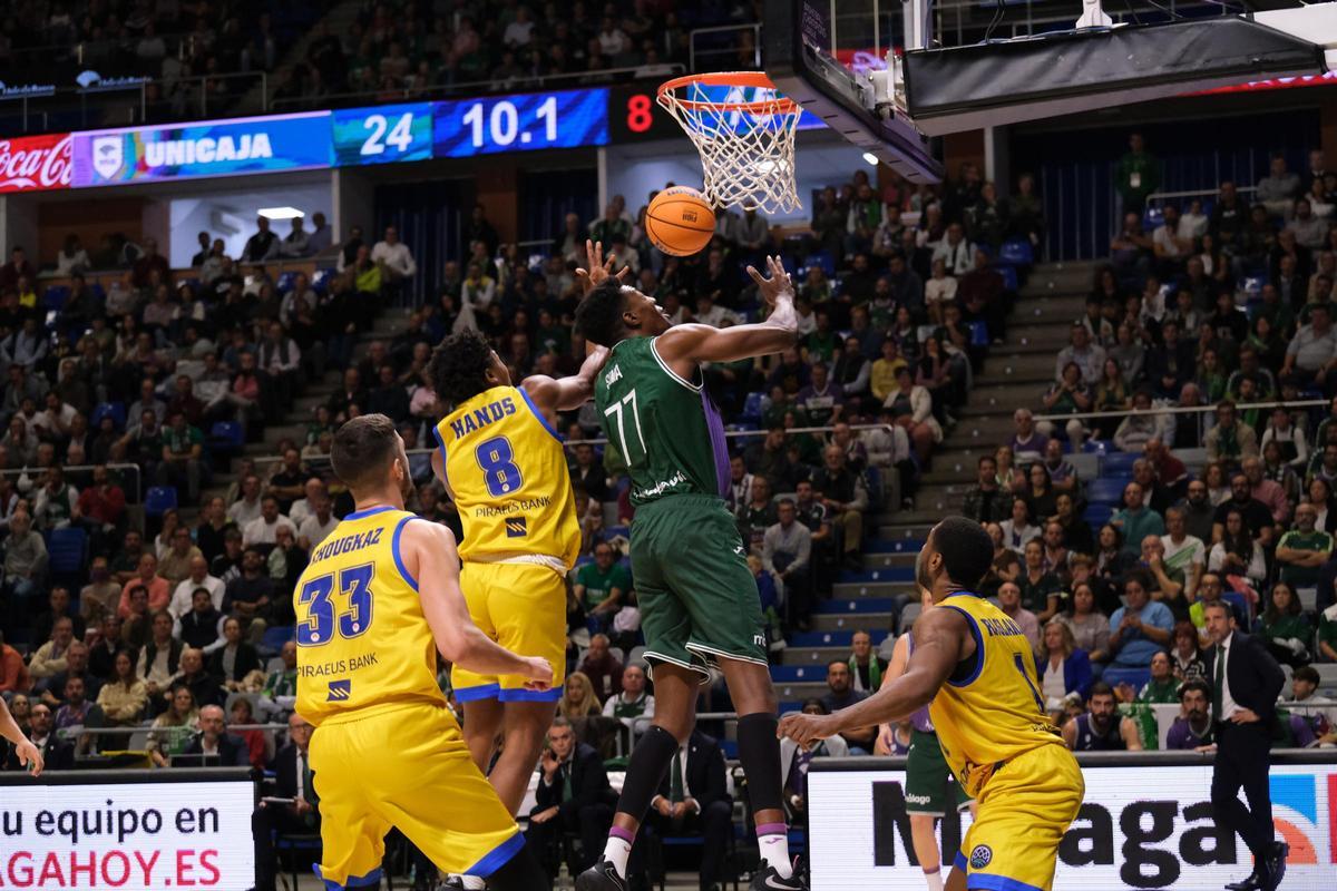 El Unicaja - Peristeri de la Basketball Champions League, en imágenes