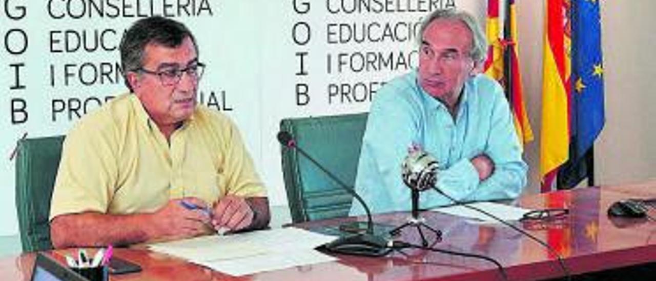 Antoni Morante y  Martí March durante la rueda de prensa. | CAIB