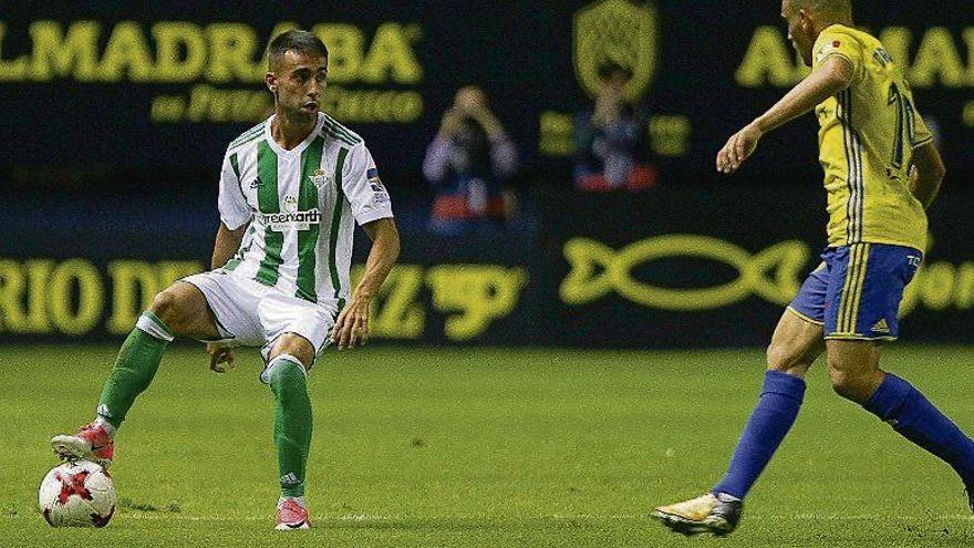 Rafa Navarro, en el partido de Copa entre Cádiz y Betis.