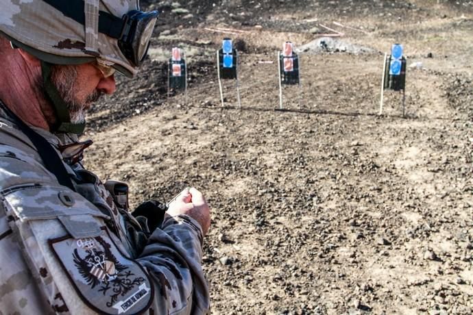 Ejercicios de adiestramiento terrestre en los campos militares de La Isleta y Pájara