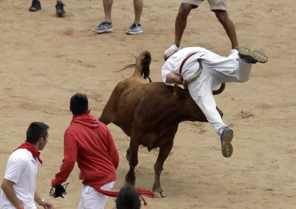 Los toros de Fuente Ymbro cumplen protagonizan un encierro rápido y limpio