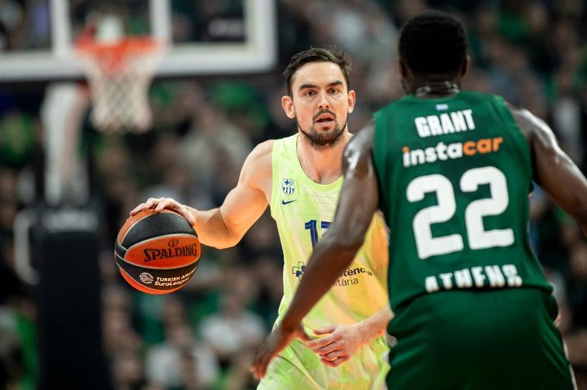 Satoransky acabó con 11 puntos ante el Panathianikos