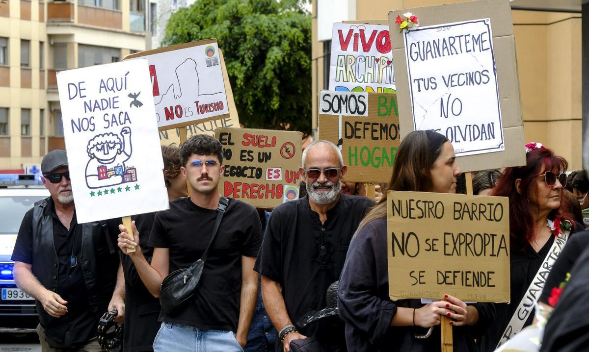 Manifiesto en rechazo a la gentrificación de Guanarteme durante el 'Funeral Jazz'