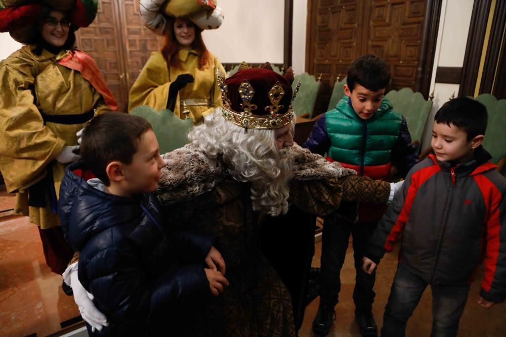 Recepción de los Reyes Magos en el Ayuntamiento de