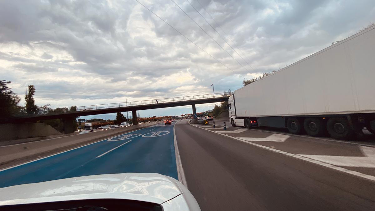 Alerta màxima en el transport per la falta de camioners